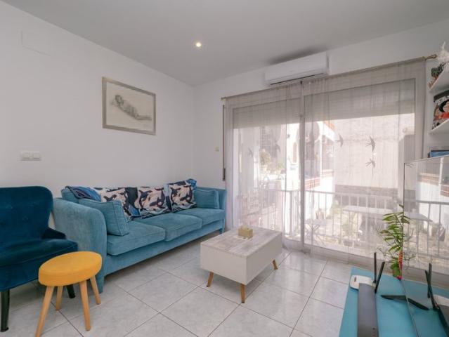 Apartamento de dos habitaciones con vistas al puerto m² Empuriabrava