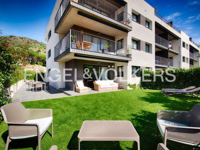 Apartamento de lujo con jardín privado a pocos minutos de la. 120m² El Port de la Selva