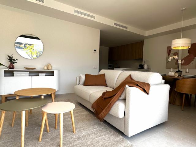 Apartamento de Lujo de obra Nueva con Terraza y Excelentes Zonas Privadas