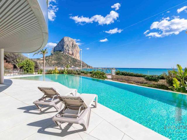 Apartamento de lujo de obra nueva con vistas al mar en Calpe