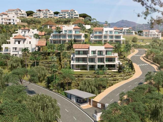 Apartamento de lujo en Benahavis con Panoramic Vistas