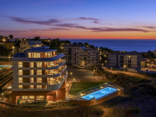 Apartamento De Lujo En El Higuerón.. Vive el lujo frente al. 132m² Benalmádena