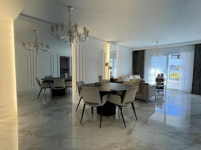 Apartamento de Lujo Reformado, Milla de Oro de Marbella