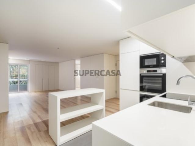 Apartamento de Luxo C/ 3 Suites e Lavandaria, Avenida da Liberdade em Braga