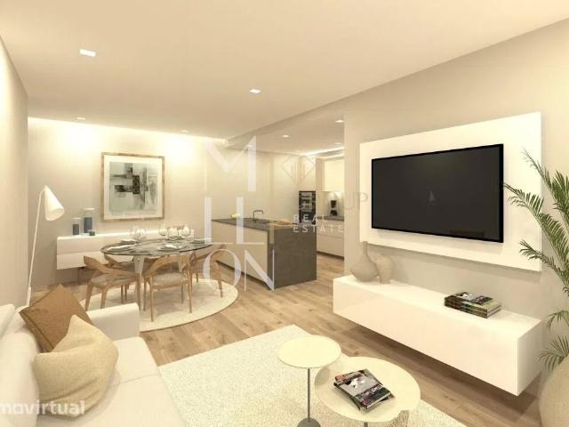 Apartamento de luxo com terraço de 140m2, piscina privada, vista mar