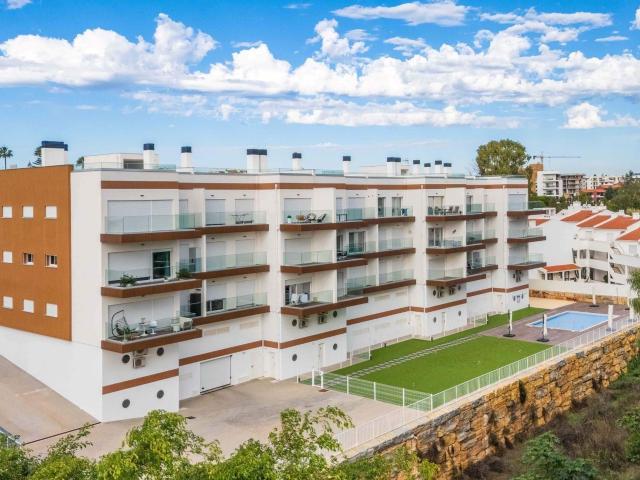 Bonita moradia V4 dentro do campo de golfe e perto de todas as comodidades em Vilamoura, Algarve, Loulé, Vilamoura