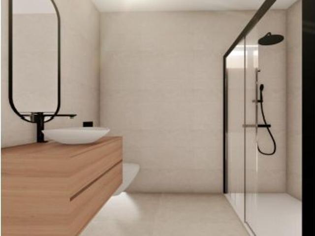 Apartamento de obra nueva en planta baja con terraza y zonas comunes en Guardamar del Segura, a 1 km