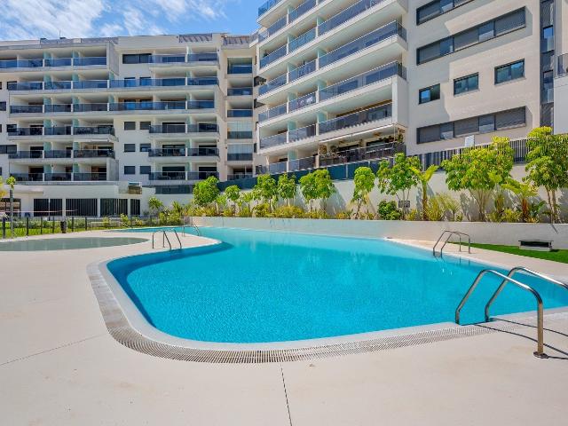 Apartamento de Planta Baja Exclusivo con Amplio Jardín en Se. 85m² Dehesa de Campoamor