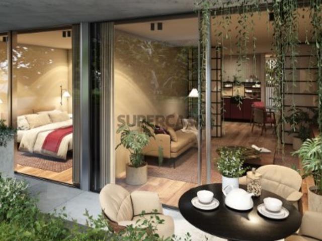 Apartamento de Serviço T1 Varanda e garagem para comprar em Matosinhos, Porto