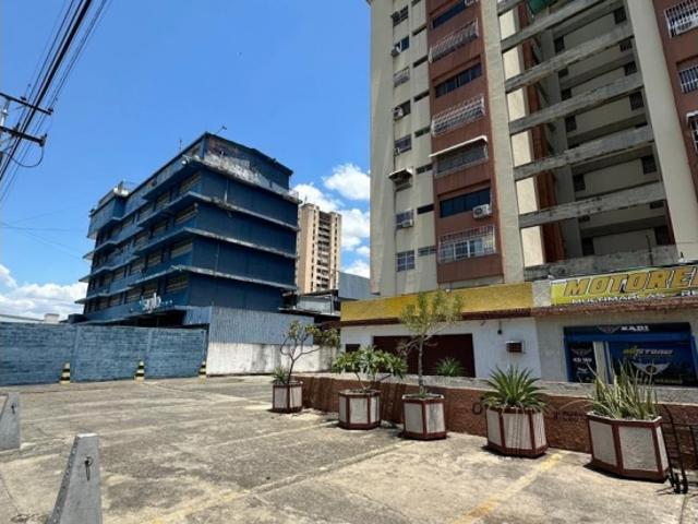 Apartamento Disponible Av Bolivar Maracay