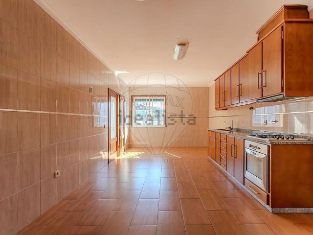 Apartamento, Duas Igrejas