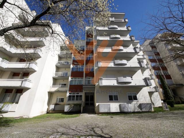Apartamento Duplex, com áreas generosas