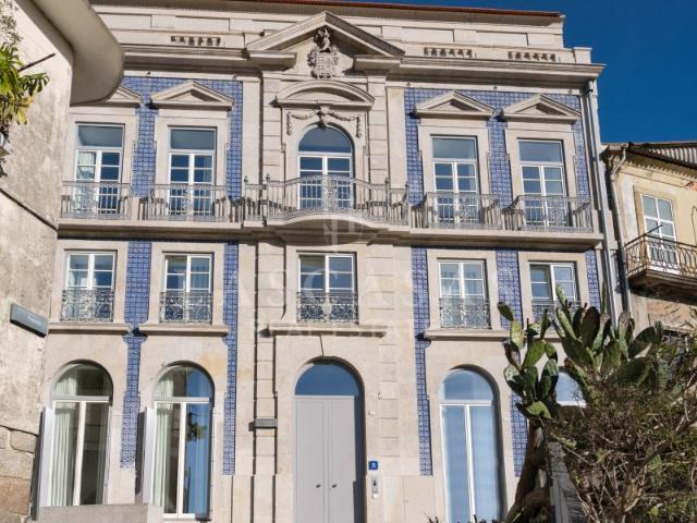 Apartamento Duplex com jardim privativo no Fervença Palace