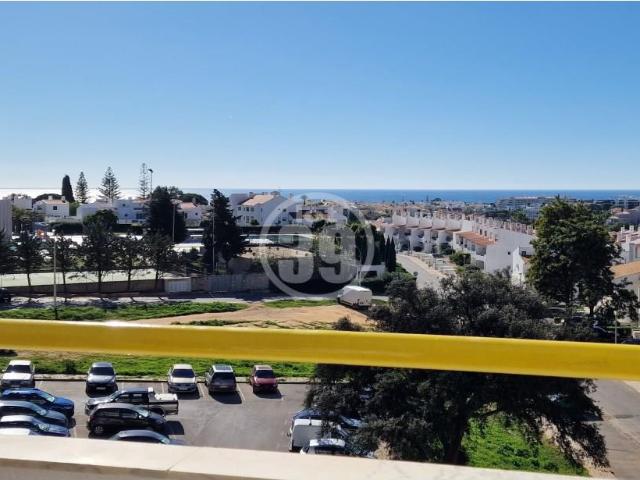 Apartamento duplex com 2 quartos inserido num condomínio na. 80m² Albufeira Olhos de Água