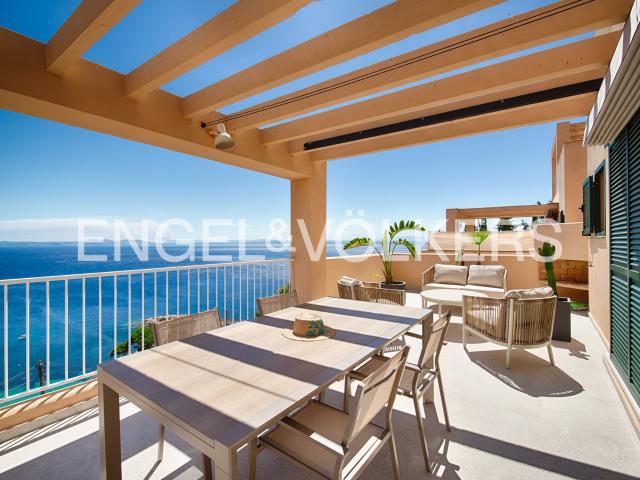 Apartamento duplex con gran terraza y vistas en Almadraba 68m² Roses