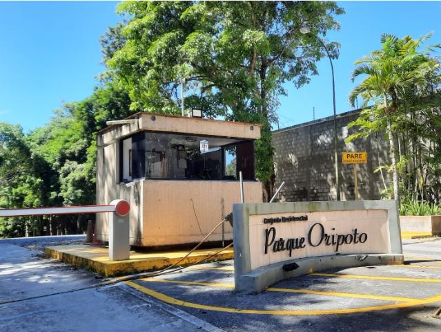 Apartamento Dúplex con Terraza y clima de montaña en Oripoto