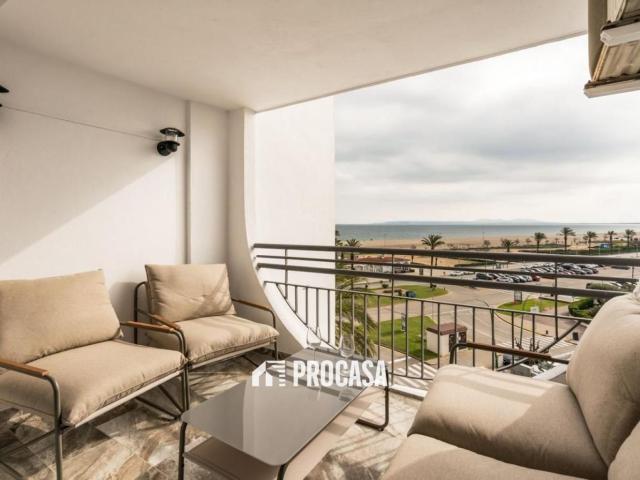 Apartamento dúplex con vistas al mar – Empuriabrava 83m² Empuriabrava