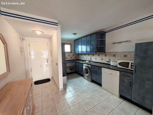 APARTAMENTO DÚPLEX CON VISTAS AL MAR EN PUEBLO LUISA