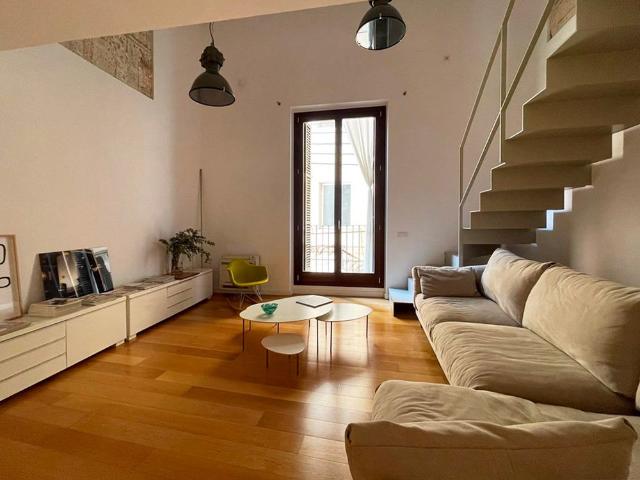 Apartamento duplex amueblado de 3 dormitorios con ascensor por Plaza Cuadrado, Palma