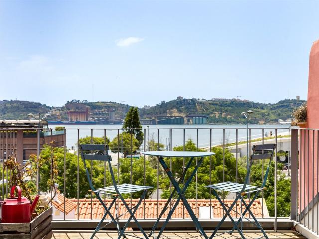 Apartamento Duplex de 3 Quartos com Vista para o Rio Belém. 130m² Belém