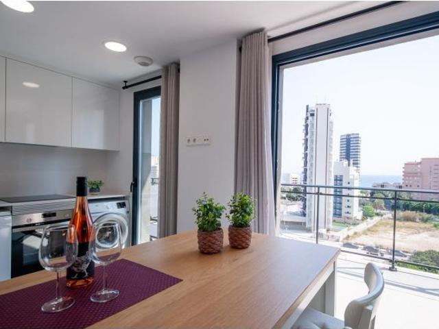 Apartamento Dúplex de Lujo con Vista al Mar en Calpe
