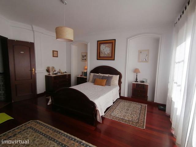 Apartamento Duplex, no centro de Almeirim