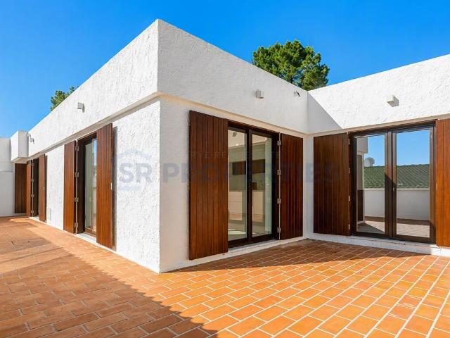 Apartamento Duplex T0+3 Remodelado no Centro de Vilamoura 134m² Quarteira
