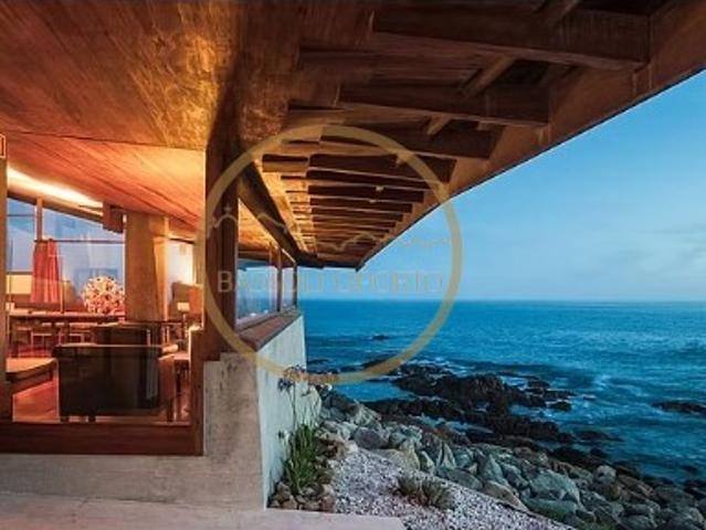 APARTAMENTO DUPLEX T0 COBERTURA, COM TERRAÇO EM LEÇA DA PALMEIRA
