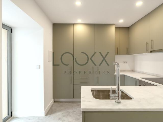 Apartamento Duplex T2 com Jardim RENOVADO Lapa, Lisboa