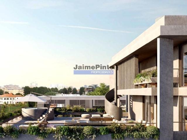 Apartamento Duplex T3+1, em construção, Porto, a Mar. Gomes. 520m² Lordelo do Ouro e Massarelos