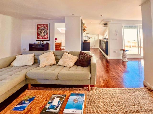 Apartamento Duplex T3+T1 com Vista Mar | Santa Cruz