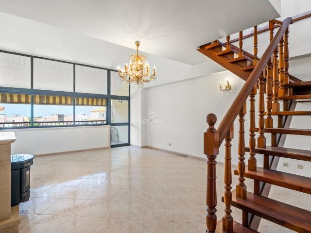 Apartamento Duplex T3 Bairro do Rosário 205m² Cascais e Estoril