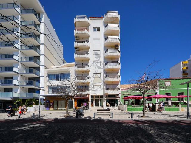 Penthouse Duplex T4 na Primeira Linha da Praia da Rocha | Vista Mar e Rio, Portimão, Praia da Rocha