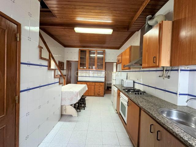 Apartamento Duplex T5 Beato