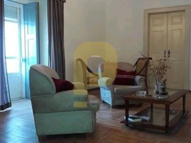 Apartamento Duplex T6 com Terraço no Centro Histórico de Elvas