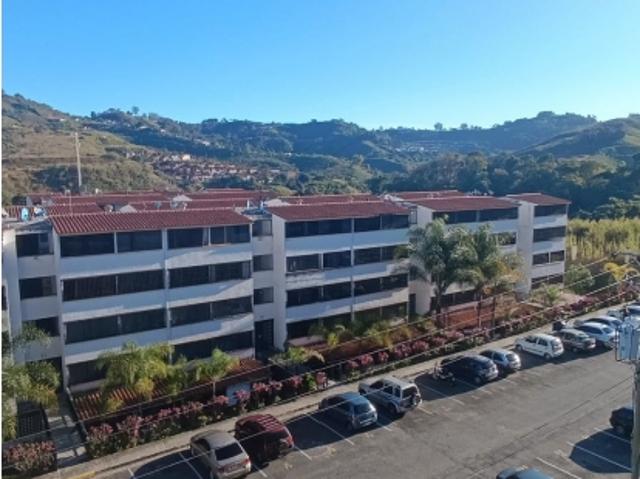 Apartamento El Solar de la Quinta én venta 56Mts2 2 hab 1 baño 1 p/e