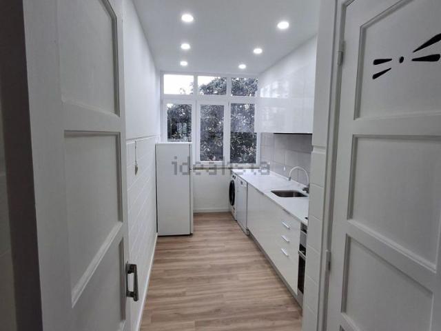 Apartamento em Estrada de Benfica, São Domingos de Benfica