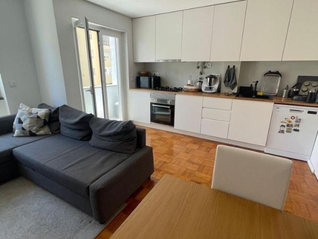 Apartamento em Estrada de Benfica, São Domingos de Benfica