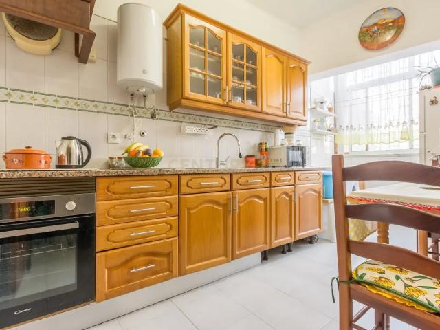Apartamento em excelente estado de conservação Cruz de Pau