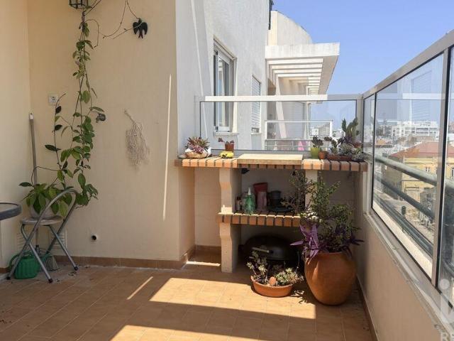 Apartamento T3 em Olhão