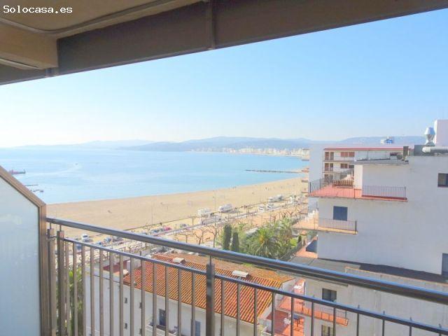 Apartamento en 1a línea de mar en Palamós PARA ALQUILER DE TEMPORADA POR MOTIVOS VACACIONALES