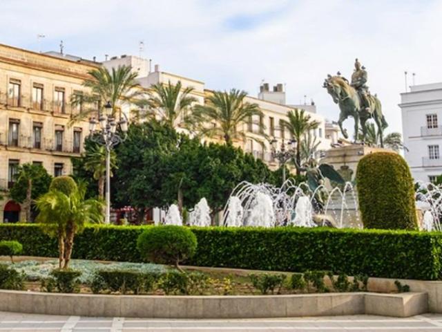 APARTAMENTO EN UBICACION INMEJORABLE DEL CENTRO DE JEREZ EN VENTA!