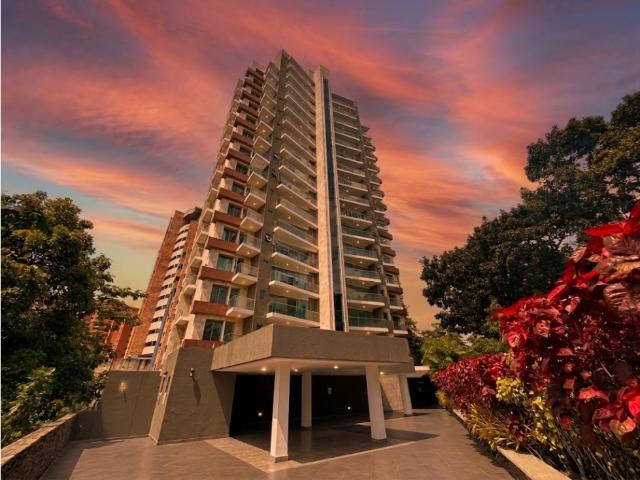 Apartamento en Valencia, Urb. El Bosque. Obra Gris