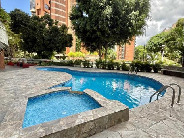 APARTAMENTO EN VENTA 84.86 M2 URB EL ROSAL