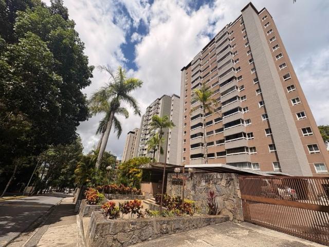 Apartamento en venta 136m2 Urb Los Naranjos Caracas