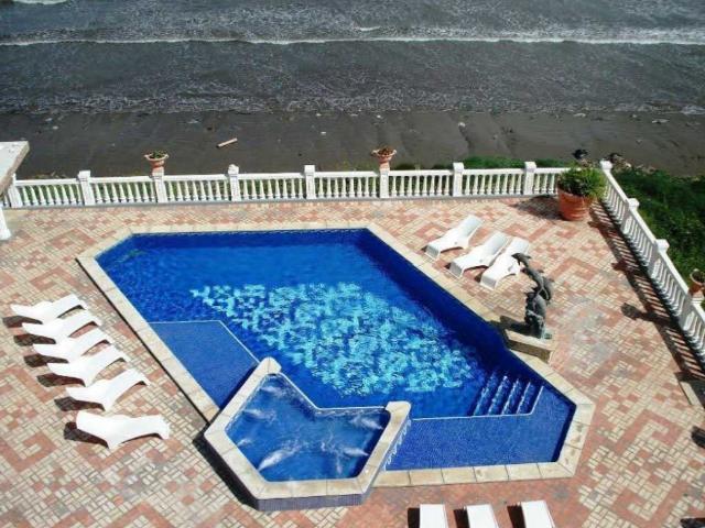 Apartamento en Venta Tucacas, Conjunto Residencial Caracola