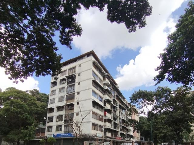 APARTAMENTO EN VENTA URB. EL PARAISO 76 Mts2 Caracas