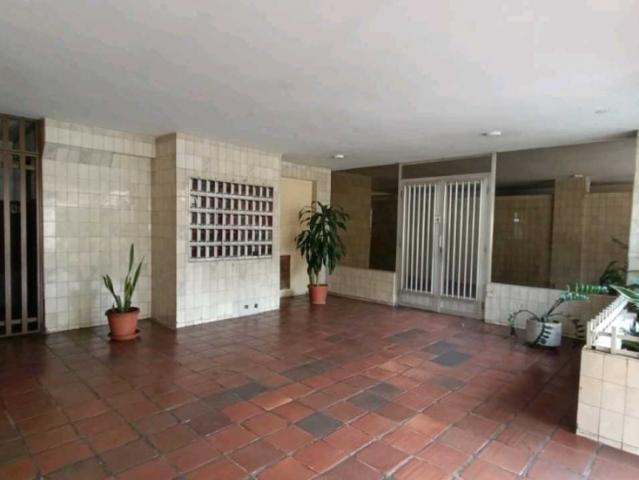 Apartamento en Venta URB Prebo MS 10031046