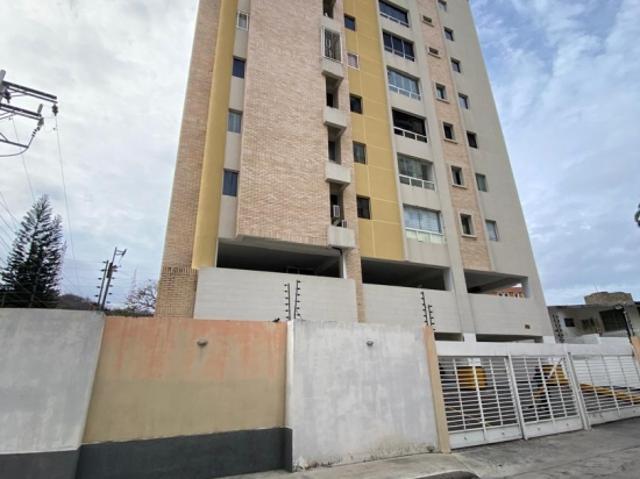Apartamento en Venta Urbanizacion La Esperanza Maracay RG
