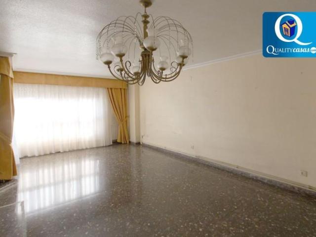Apartamento en venta Alicante